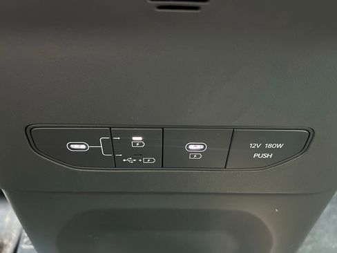 Used 2024 Kia EV9 Light RWD image 14