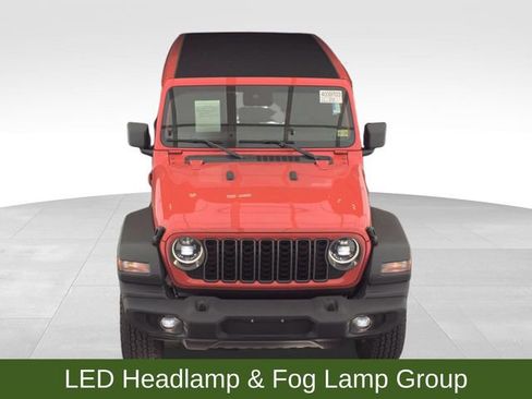 Used 2025 Jeep Wrangler Sport S image 2