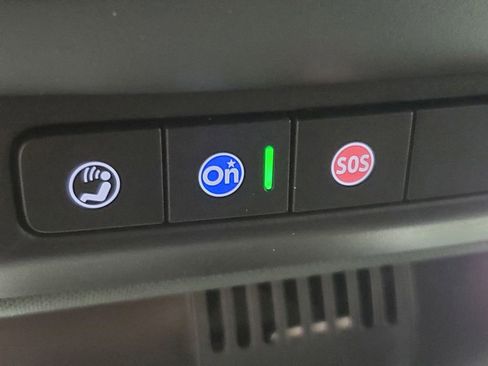 Used 2025 Chevrolet Tahoe Z71 w/ Comfort Package image 18