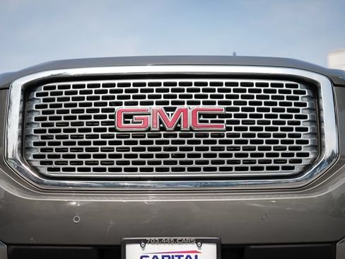 Used 2017 GMC Yukon XL Denali w/ Open Road Package AWD/4WD image 16
