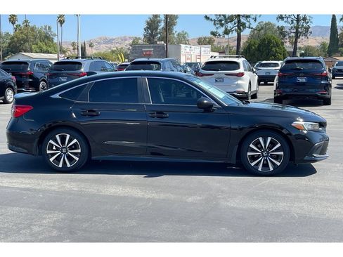 Used 2023 Honda Civic EX image 3