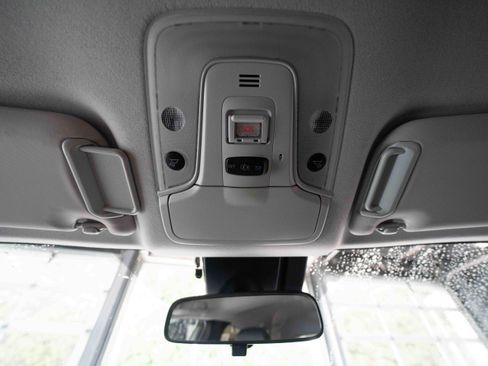 Used 2020 Toyota Prius Prime XLE FWD image 18