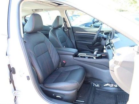 Certified 2025 Nissan Altima 2.5 SR w/ SR Premium Package FWD image 22