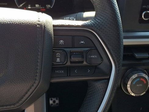 Used 2025 Toyota Tacoma TRD Sport AWD/4WD image 26