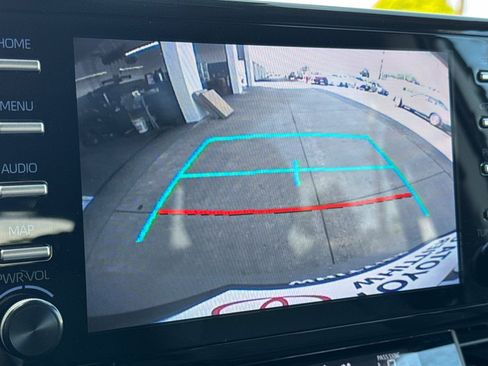 Certified 2023 Toyota Sienna XLE image 28