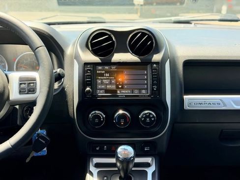 Used 2017 Jeep Compass High Altitude AWD/4WD image 20