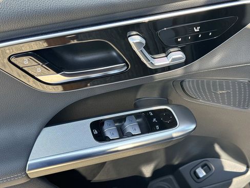 Used 2025 Mercedes-Benz GLC 300 image 19