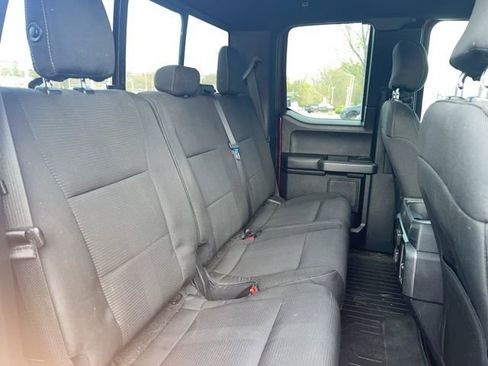 Used 2016 Ford F150 XLT w/ Equipment Group 302A Luxury image 9