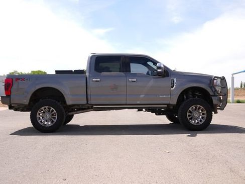 Used 2021 Ford F250 Platinum AWD/4WD image 3