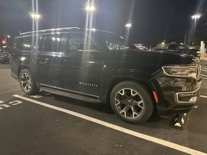 Used 2023 Jeep Wagoneer L Series III w/ Rear Seat Video Group 1