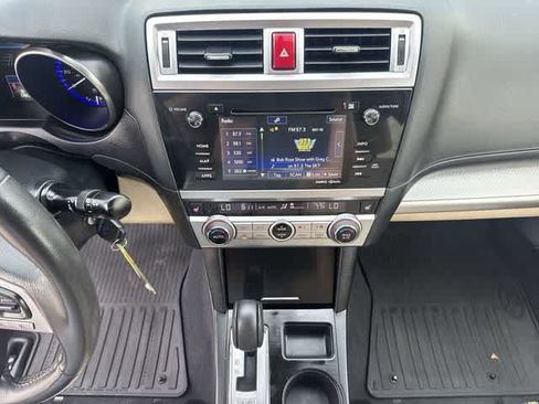 Used 2016 Subaru Outback 2.5i Premium AWD/4WD image 24