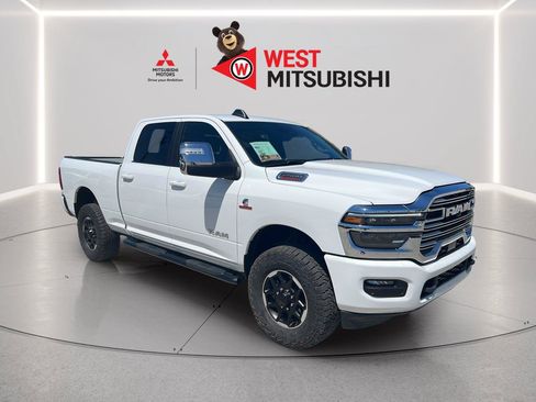 Used 2026 RAM 2500 Laramie AWD/4WD image 7