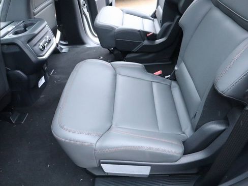 New 2025 Ford Expedition Active image 11