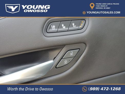 Certified 2024 Cadillac Escalade ESV Premium Luxury w/ LPO, Floor Liner Package AWD/4WD image 24