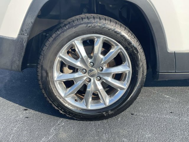 Used 2014 Jeep Cherokee Limited FWD image 9
