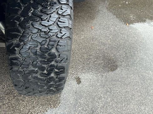 Used 2014 Ford F150 Raptor w/ Equipment Group 801A Luxury image 16