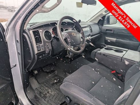 Used 2011 Toyota Tundra 4x4 CrewMax w/ Tow Pkg image 11