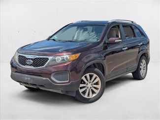 Used 2011 Kia Sorento LX image 1
