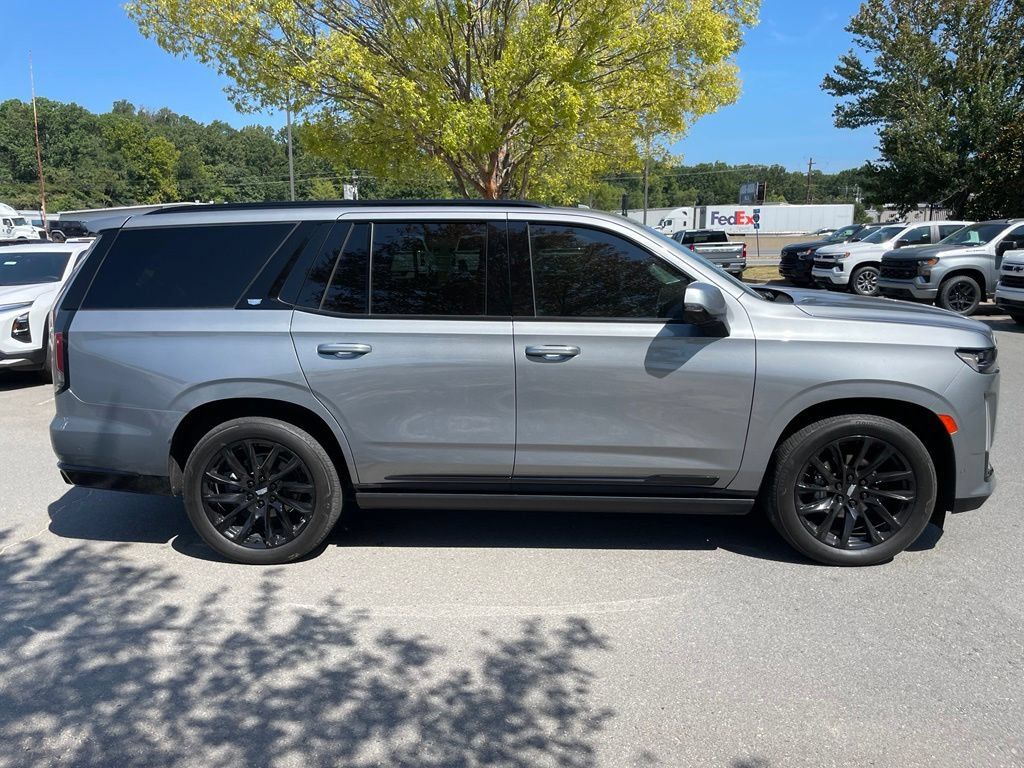 Used 2023 Cadillac Escalade Sport Platinum w/ LPO, ONYX Package AWD/4WD image 18