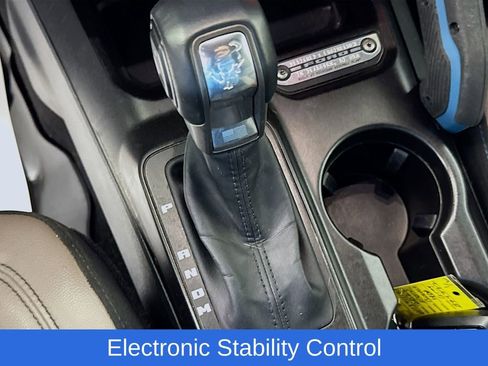 Used 2022 Ford Bronco Wildtrak image 24