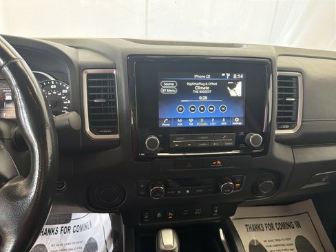 Used 2022 Nissan Frontier SV RWD image 11
