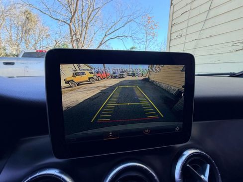 Used 2018 Mercedes-Benz CLA 250 4MATIC image 13