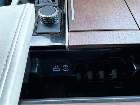 Used 2023 Toyota Tundra Capstone image 12