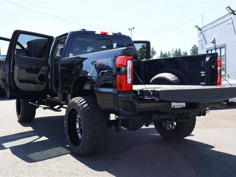 Used 2025 Ford F350 Platinum w/ Platinum Plus Package AWD/4WD image 40