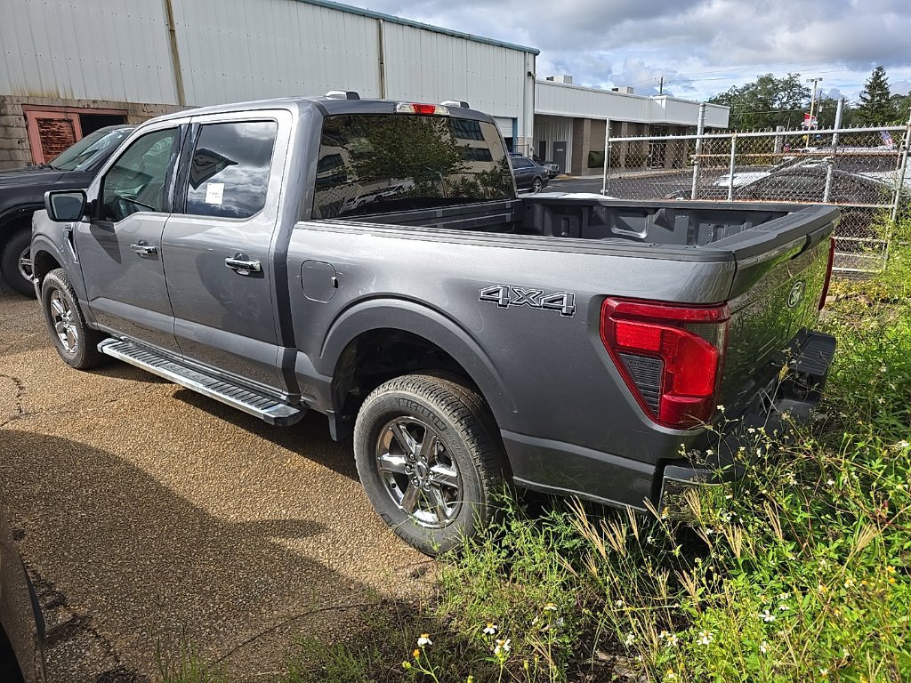 Used 2025 Ford F150 XLT w/ Equipment Group 301A Standard AWD/4WD image 3