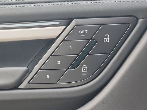 New 2026 Porsche Macan 4S Electric image 25