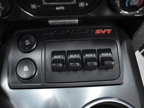 Used 2014 Ford F150 Raptor w/ Equipment Group 801A Luxury AWD/4WD image 18