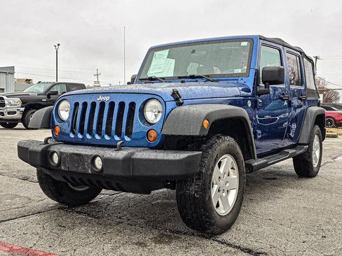 Used 2010 Jeep Wrangler Unlimited Sport image 3