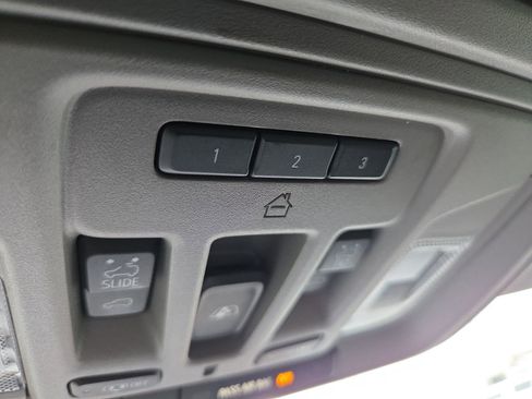 Used 2019 GMC Sierra 1500 SLT w/ SLT Premium Plus Package image 22