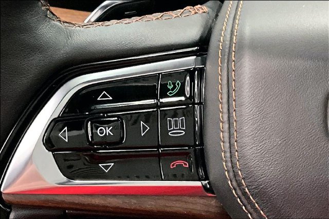 Used 2023 Jeep Grand Cherokee L Summit w/ Rear Seat Video Group I AWD/4WD image 26