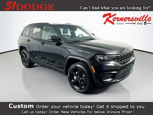 New 2025 Jeep Grand Cherokee Altitude image 1