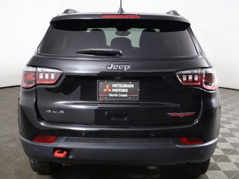 Used 2024 Jeep Compass Trailhawk image 10