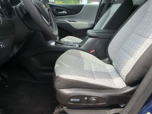 Used 2022 Chevrolet Equinox LS w/ LS Convenience Package FWD image 10