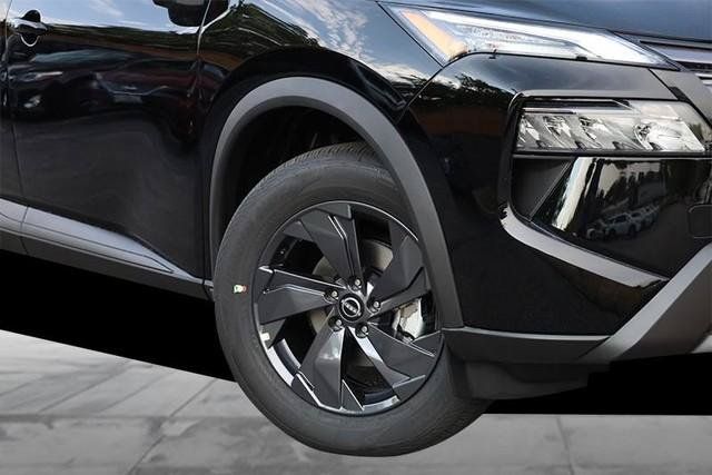 New 2026 Nissan Rogue SV AWD/4WD image 3