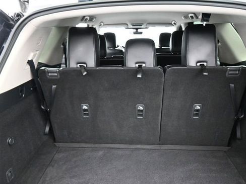 Used 2024 Nissan Pathfinder SL image 25