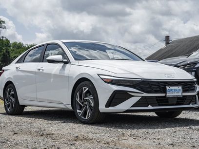 New 2025 Hyundai Elantra Limited