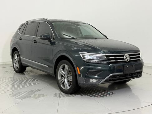 Used 2018 Volkswagen Tiguan SEL Premium image 7