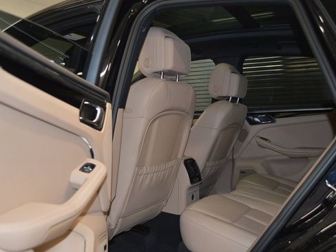 Certified 2025 Porsche Macan image 33