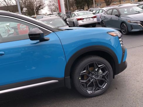New 2026 Nissan Kicks SR w/ Cold Weather Package image 9