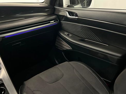 Used 2024 Hyundai Palisade Calligraphy image 10