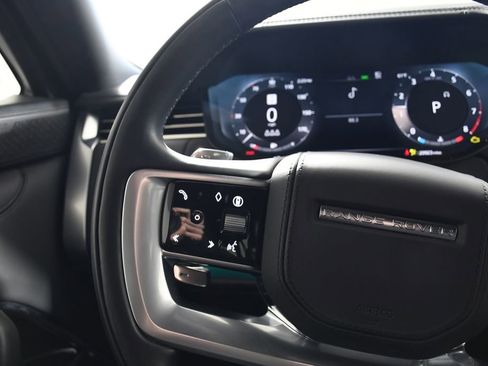 Used 2025 Land Rover Range Rover Long Wheelbase Autobiography image 28