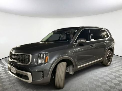 Certified 2024 Kia Telluride EX w/ EX Captain's Chair Package FWD image 2
