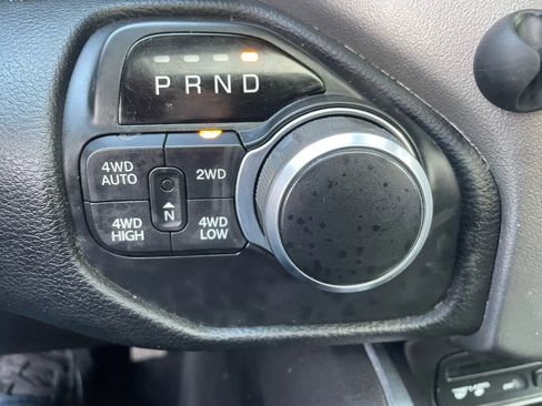 Used 2019 RAM 1500 Big Horn image 8