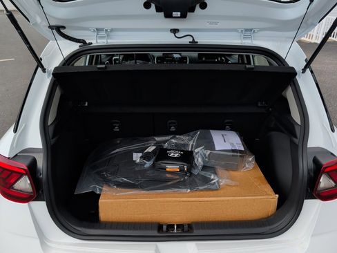 New 2026 Hyundai Venue SEL FWD image 15