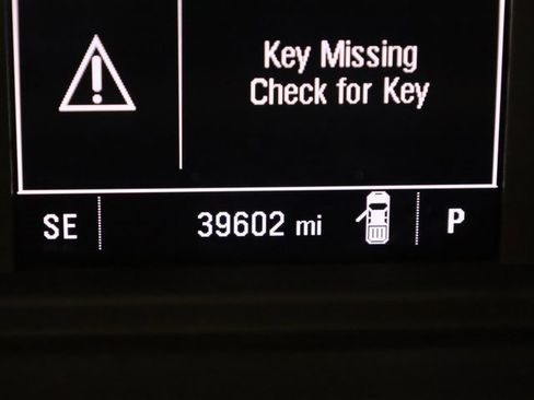 Used 2022 Chevrolet Silverado 1500 Custom image 24