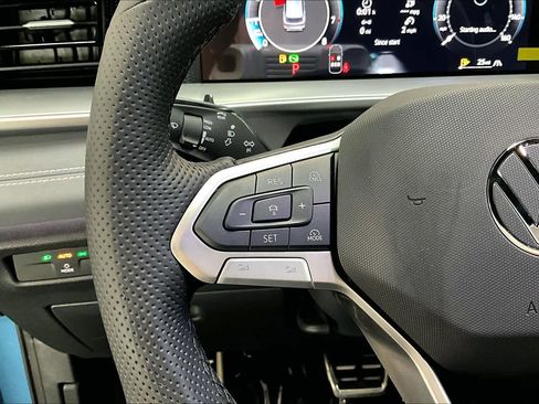 New 2026 Volkswagen Tiguan SE R-Line image 17